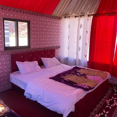 Calm Camp Bed and Breakfast Wadi Rum Exteriör bild