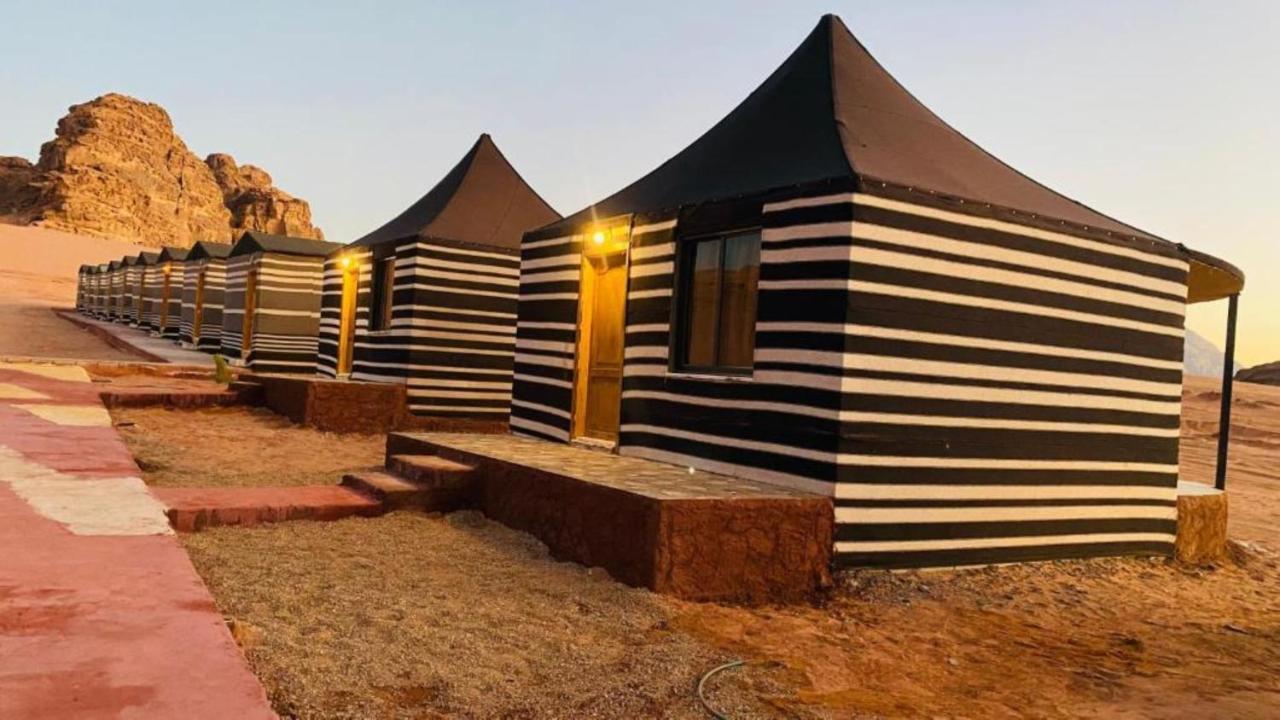 Calm Camp Bed and Breakfast Wadi Rum Exteriör bild