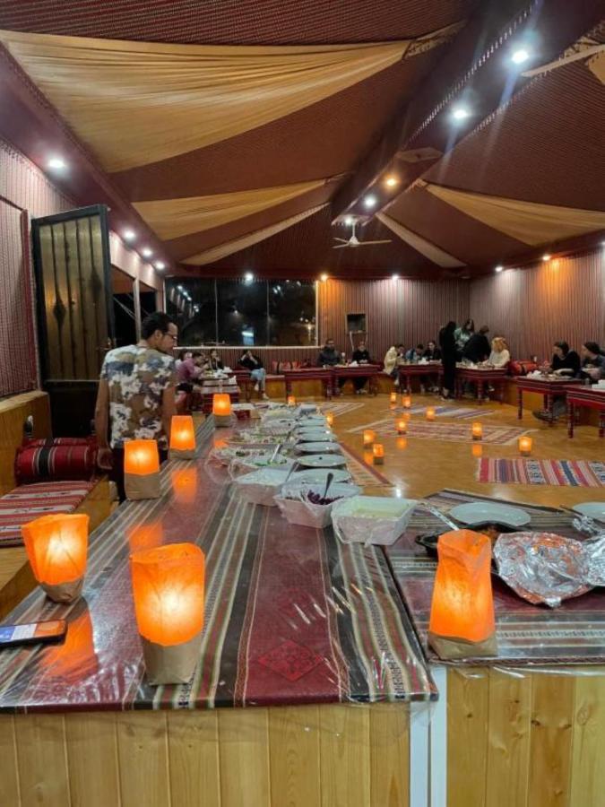 Calm Camp Bed and Breakfast Wadi Rum Exteriör bild