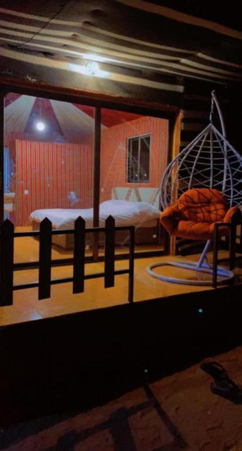 Calm Camp Bed and Breakfast Wadi Rum Exteriör bild