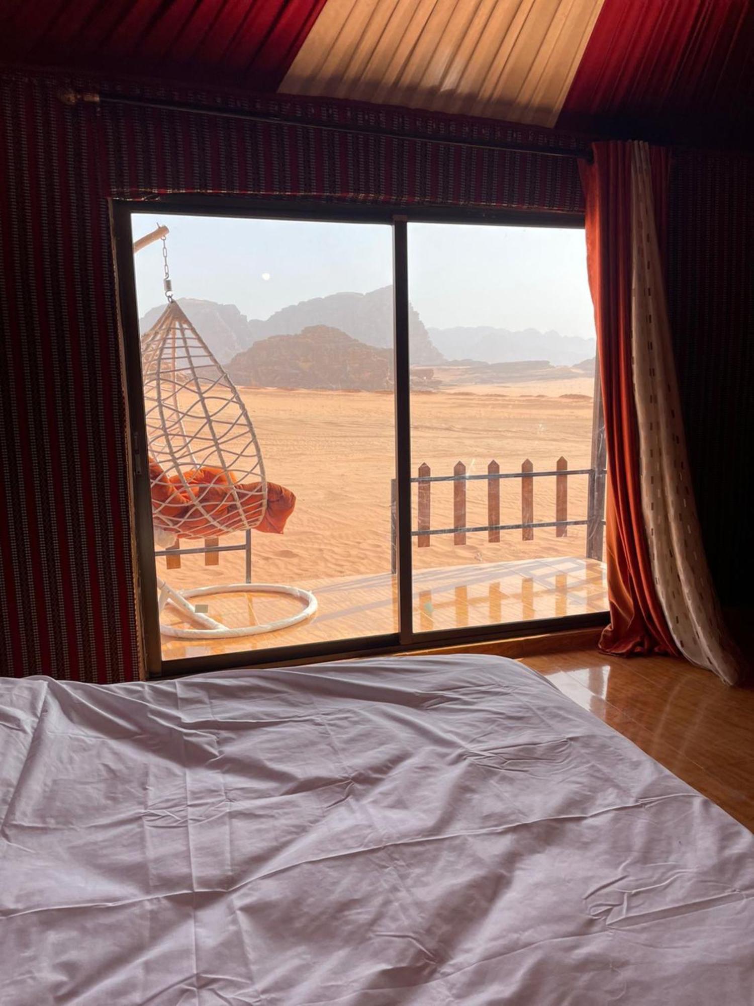 Calm Camp Bed and Breakfast Wadi Rum Exteriör bild