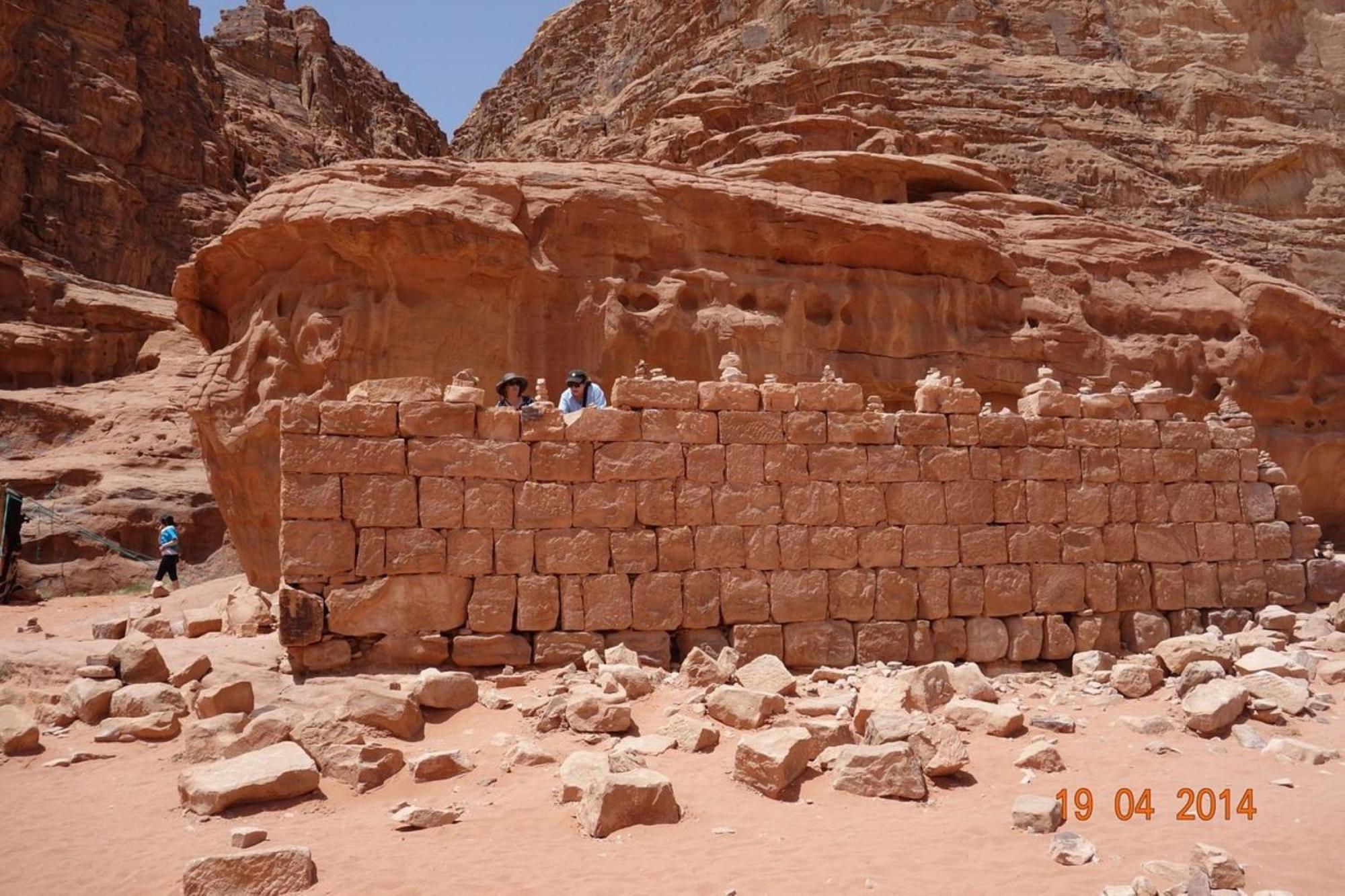 Calm Camp Bed and Breakfast Wadi Rum Exteriör bild